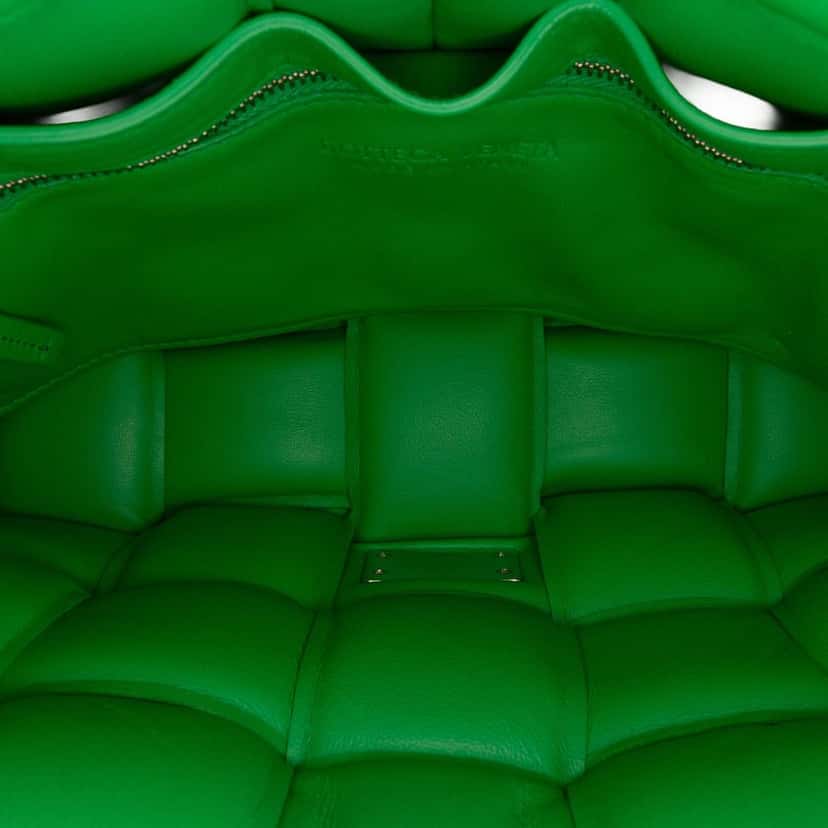 Bottega Veneta Nappa Intrecciato Padded Cassette Crossbody Green Leather Very good condition - Model View