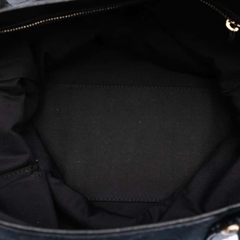 Gucci GG Canvas Charmy Tote Blue Very good condition - Model View