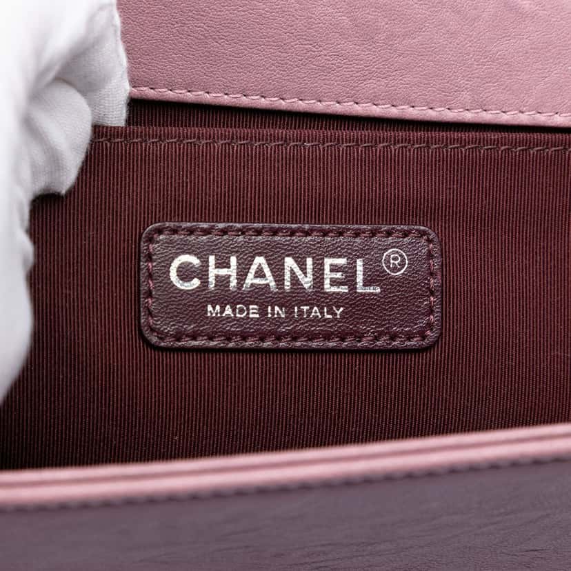 Chanel Old Medium Quilted Crumpled Calfskin Studded Boy Flap Pink Leather Very good condition - Box View