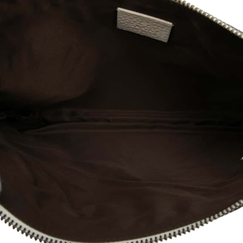 Gucci Calfskin Blind For Love Clutch White Leather Very good condition - Model View