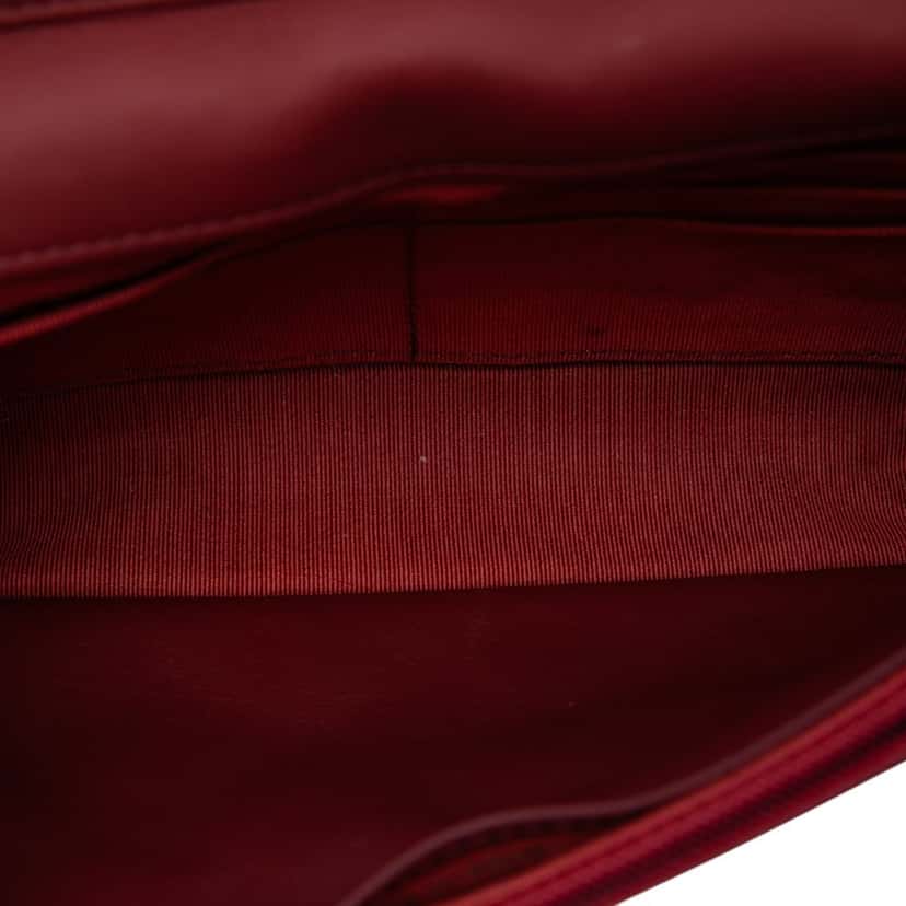 Chanel CC Quilted Lambskin Wallet on Chain Red Leather Very good condition - Model View