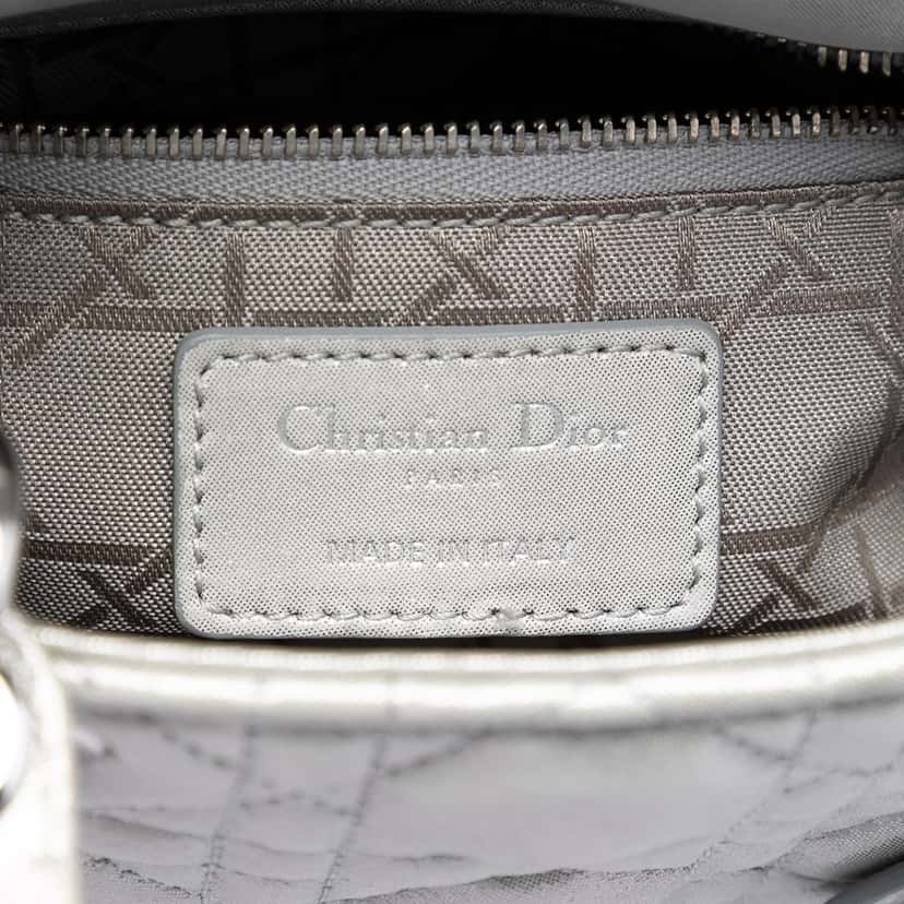 Dior Mini Iridescent Lambskin Cannage Lady Dior Silver Leather Very good condition - Box View