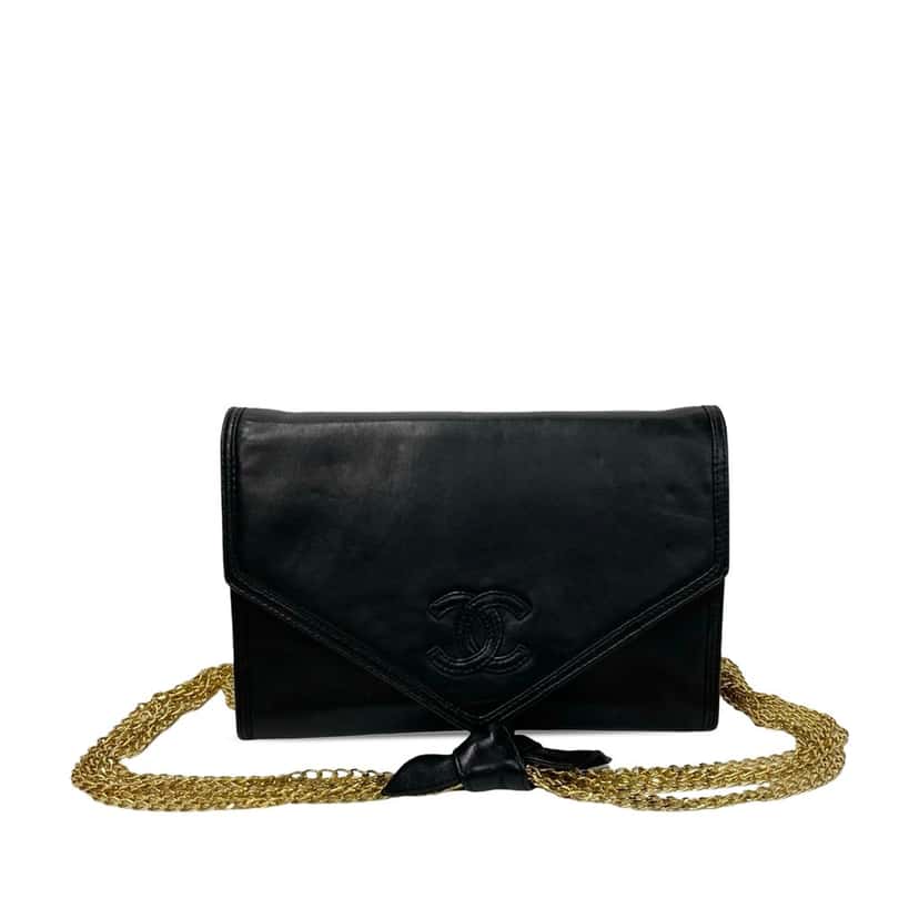 Chanel CC Lambskin Bow Chain Crossbody Black Leather Very good condition - Front View