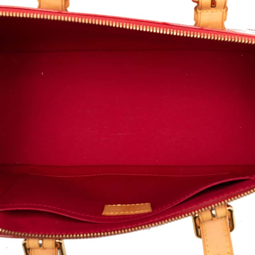 Louis Vuitton Monogram Vernis Rosewood Avenue Red Leather Good condition - Model View