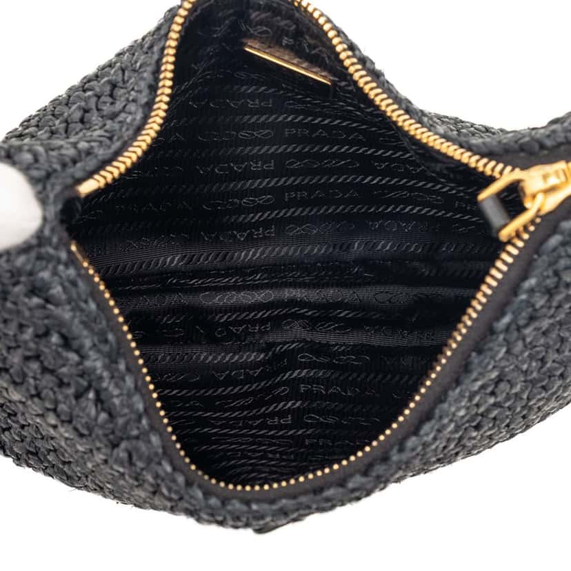 Prada Yarn Effect Raffia Crochet Re Edition 2005 Satchel Black Very good condition - Model View