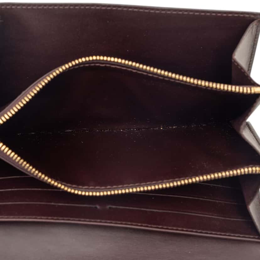 Louis Vuitton Monogram Vernis Sarah Wallet Purple Leather Very good condition - Model View