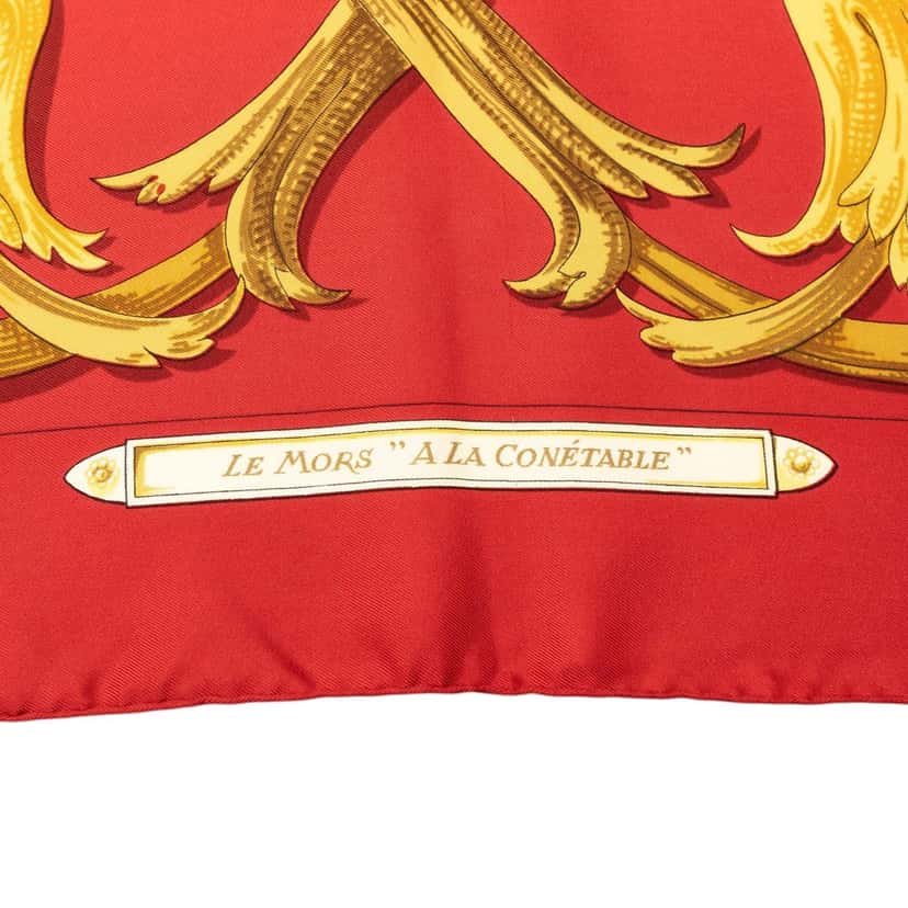 Hermès Le Mors A La Conetable Silk Scarf 90 Red Very good condition - Box View