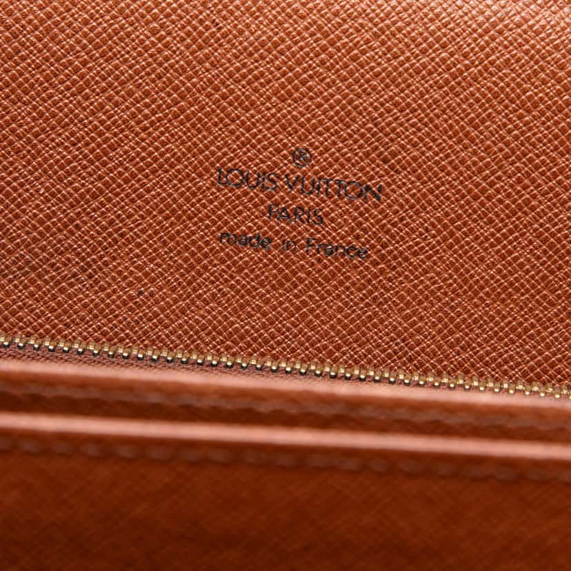 Louis Vuitton Monogram Courcelles Brown Very good condition - Box View