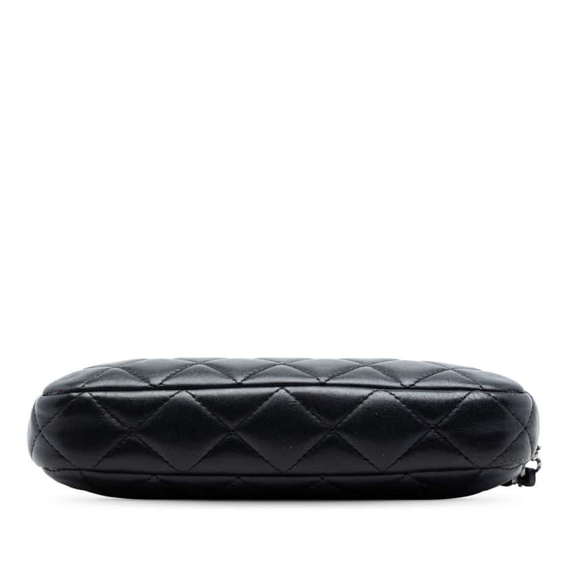 Chanel CC Quilted Lambskin Double Zip Clutch With Chain Black Leather Very good condition - Inside View