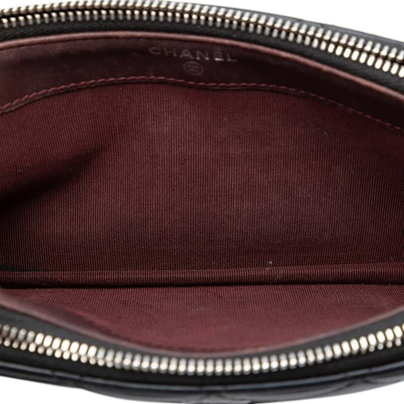 Chanel CC Quilted Lambskin Double Zip Clutch With Chain Black Leather Very good condition - Model View