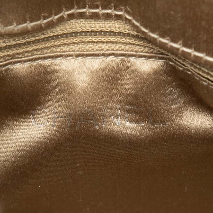 Chanel CC Quilted Satin Handbag Gold Very good condition - Box View