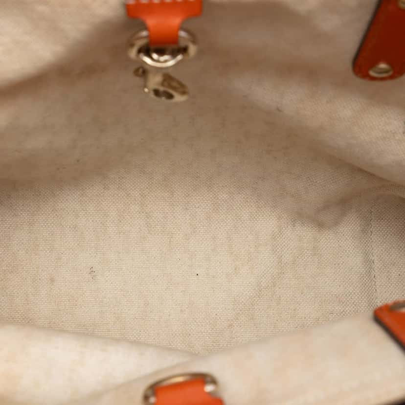 Gucci Small Diamante Canvas Craft Tote Beige Very good condition - Model View