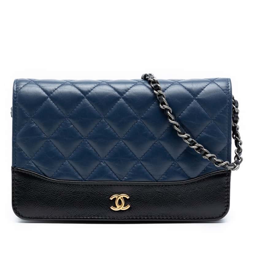 Chanel Quilted Aged Calfskin Gabrielle Wallet On Chain Blue Leather Never worn, with tag - Front View