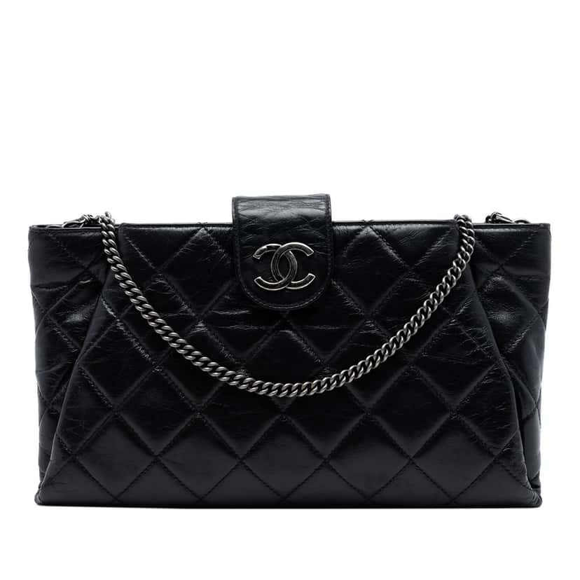 Chanel Quilted Glazed Calfskin Coco Pleats Chain Clutch Black Leather Very good condition - Front View