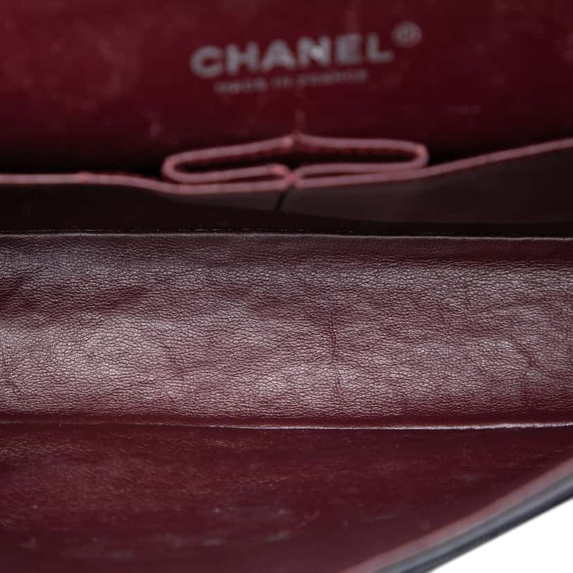 Chanel Medium Classic Lambskin Double Flap Black Leather Very good condition - Model View
