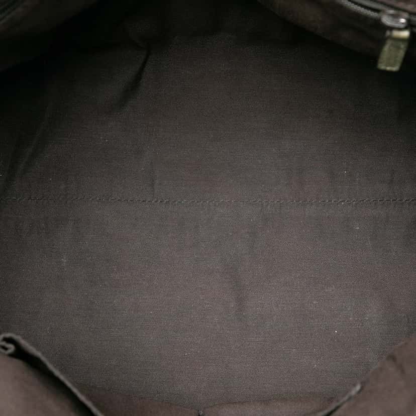 Gucci Leather GG Charm Dome Satchel Brown Leather Never worn, with tag - Model View