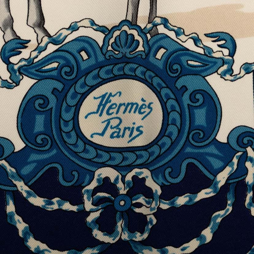 Hermès Real Escuela Andaluza Del Arte Ecuestre Silk Scarf 90 White Very good condition - Inside View