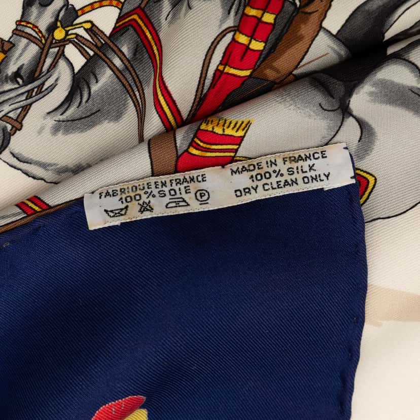 Hermès Real Escuela Andaluza Del Arte Ecuestre Silk Scarf 90 White Very good condition - Model View