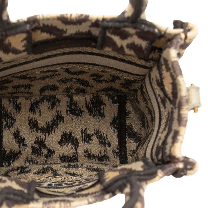 Dior Mizza Mini Embroidered Canvas Leopard Vertical Book Tote Beige Very good condition - Model View