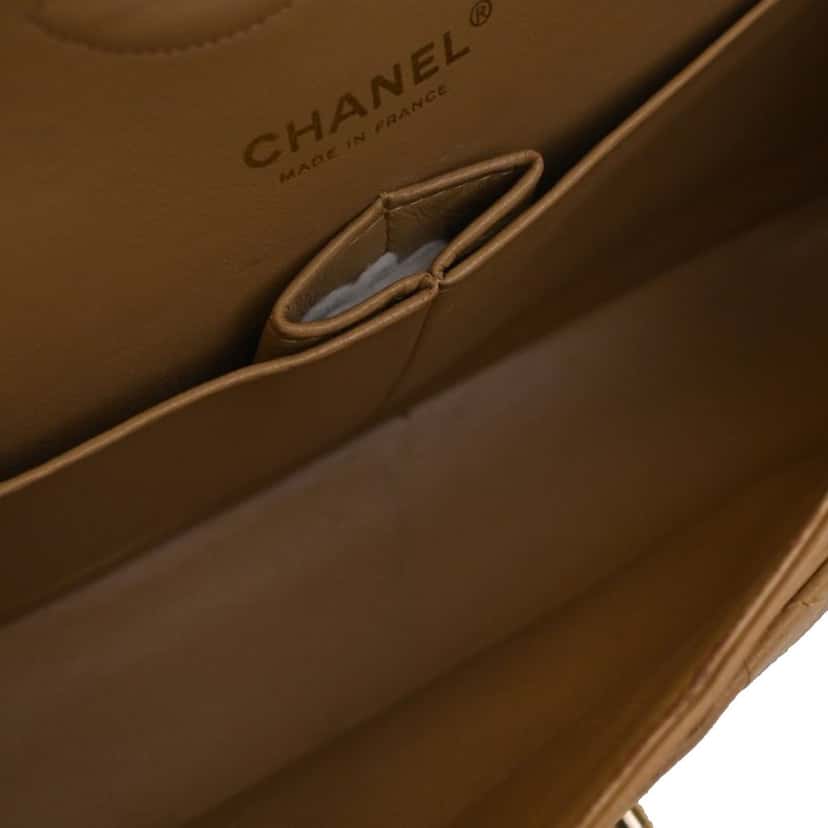 Chanel Medium Classic Caviar Double Flap Brown Leather Very good condition - Model View