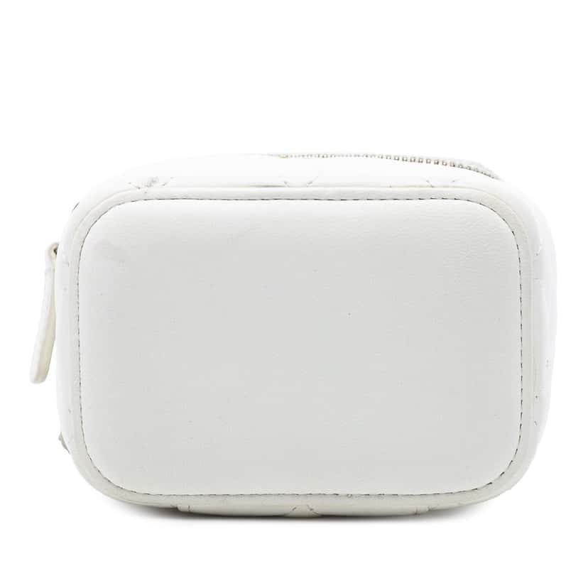 Chanel Mini Quilted Lambskin Pearl Crush Vanity Case With Chain White Leather Very good condition - Inside View