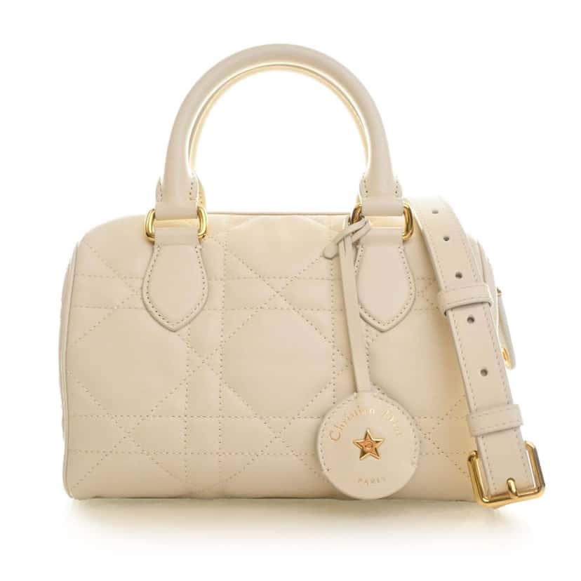 Dior Calfskin Macrocannage Groove 20 White Leather Very good condition - Front View