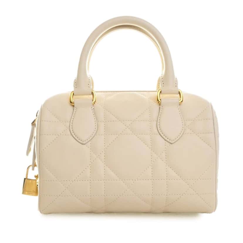 Dior Calfskin Macrocannage Groove 20 White Leather Very good condition - Model View