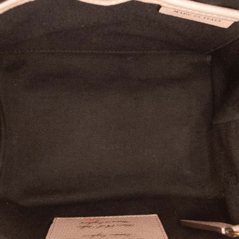 Burberry Small Leather and House Check Banner Satchel Pink Leather Very good condition - Model View