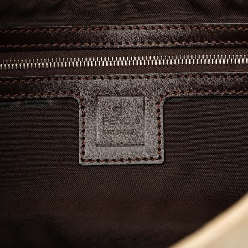 Fendi Zucca Canvas Baguette Beige Very good condition - Box View
