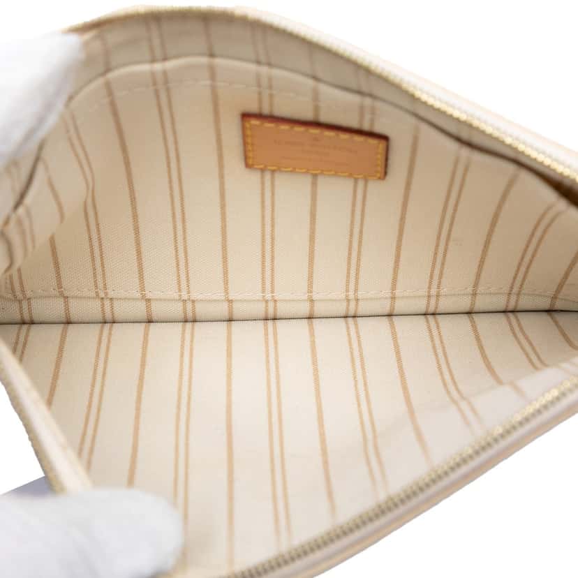 Louis Vuitton Damier Azur Neverfull MM Pouch White Very good condition - Model View