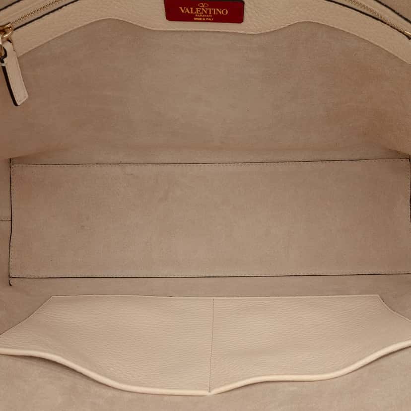 Valentino Pebbled Calfskin Rockstud Shopper Tote White Leather Very good condition - Model View