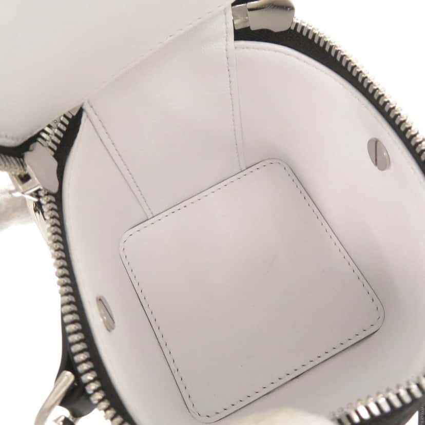 Ferragamo Micro Leather Satchel Black Leather Very good condition - Model View