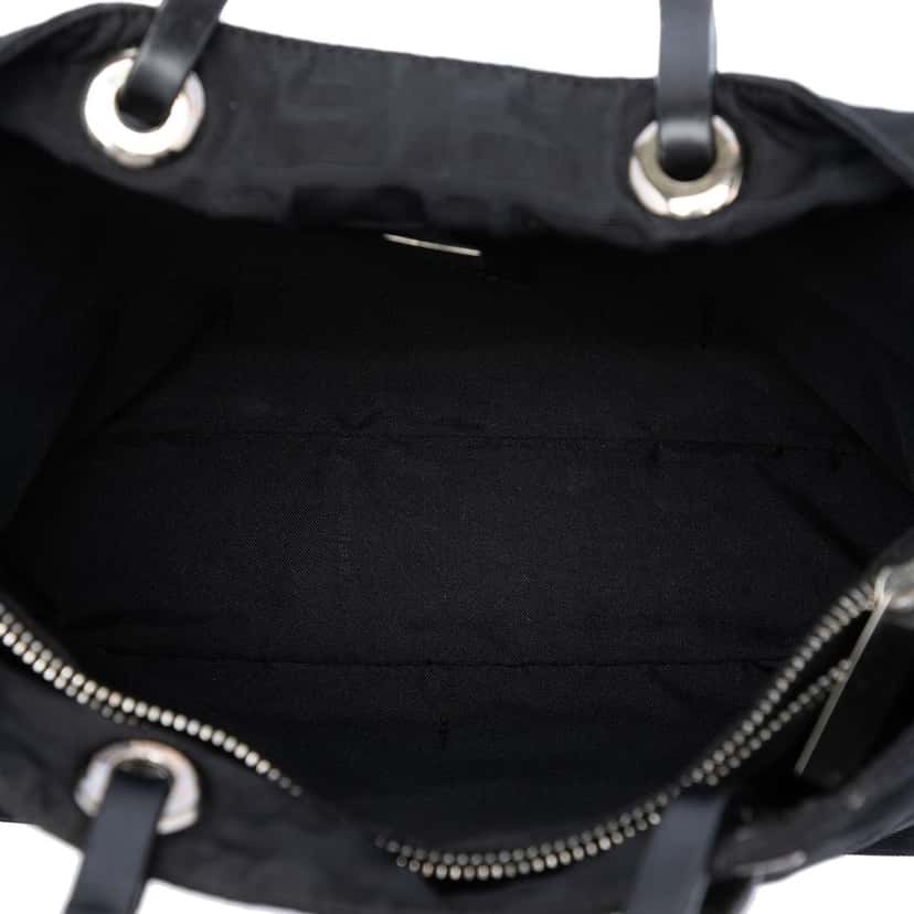 Fendi Zucca Canvas Tote Black Very good condition - Model View