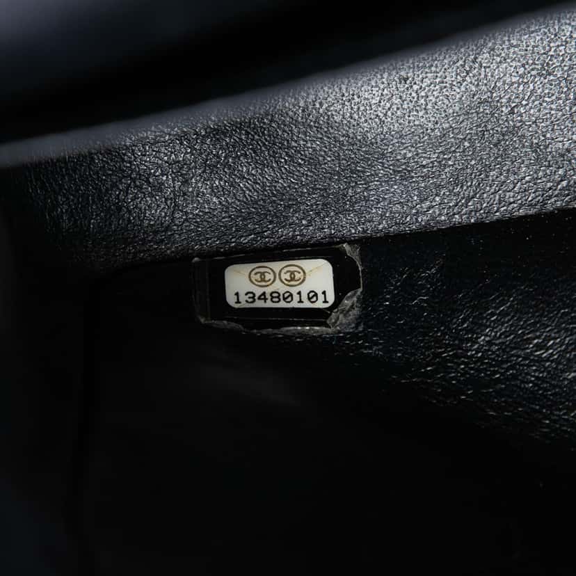 Chanel Medium Classic Caviar Double Flap Black Leather Very good condition - Box View