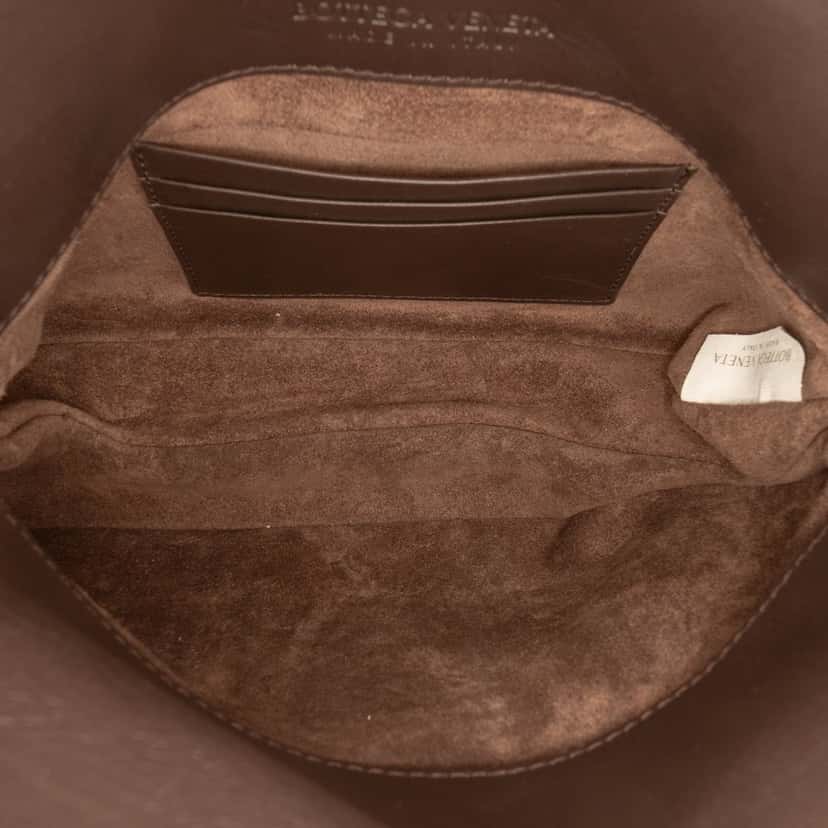 Bottega Veneta Baby Calfskin Liberta Crossbody Brown Leather Very good condition - Model View