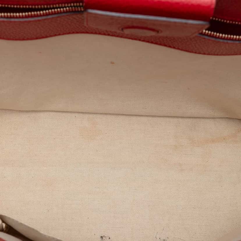 Gucci Medium Leather Swing Tote Red Leather Very good condition - Model View