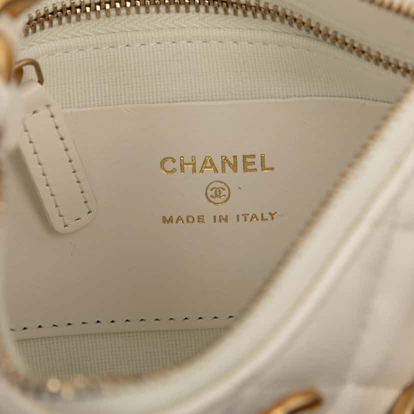 Chanel CC Quilted Lambskin Trendy Chain Around Hobo White Leather Very good condition - Box View