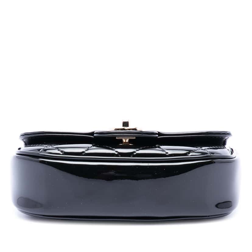 Chanel Mini CC Quilted Patent Single Flap Black Leather Very good condition - Inside View