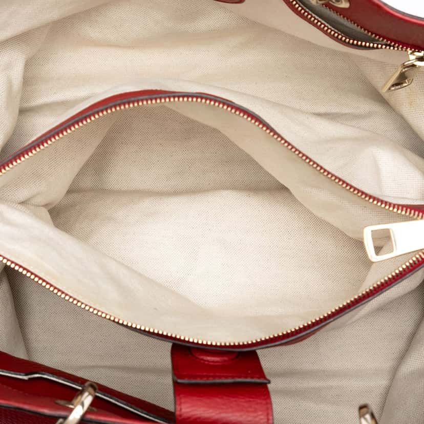 Gucci Large Calfskin Bamboo Shopper Satchel Red Leather Very good condition - Model View
