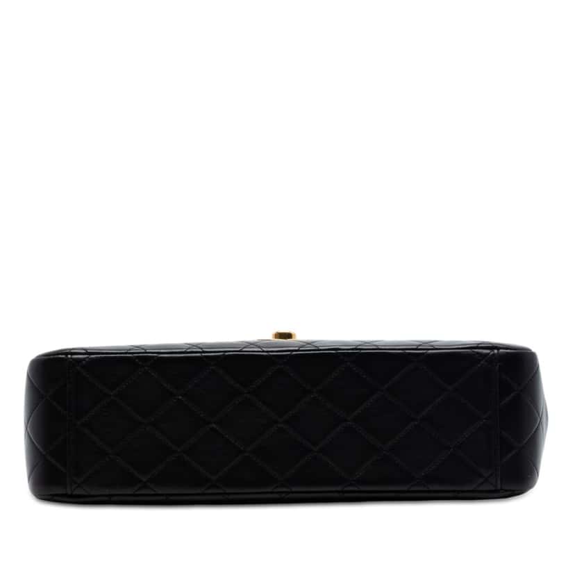 Chanel Maxi XL Classic Lambskin Single Flap Black Leather Very good condition - Inside View