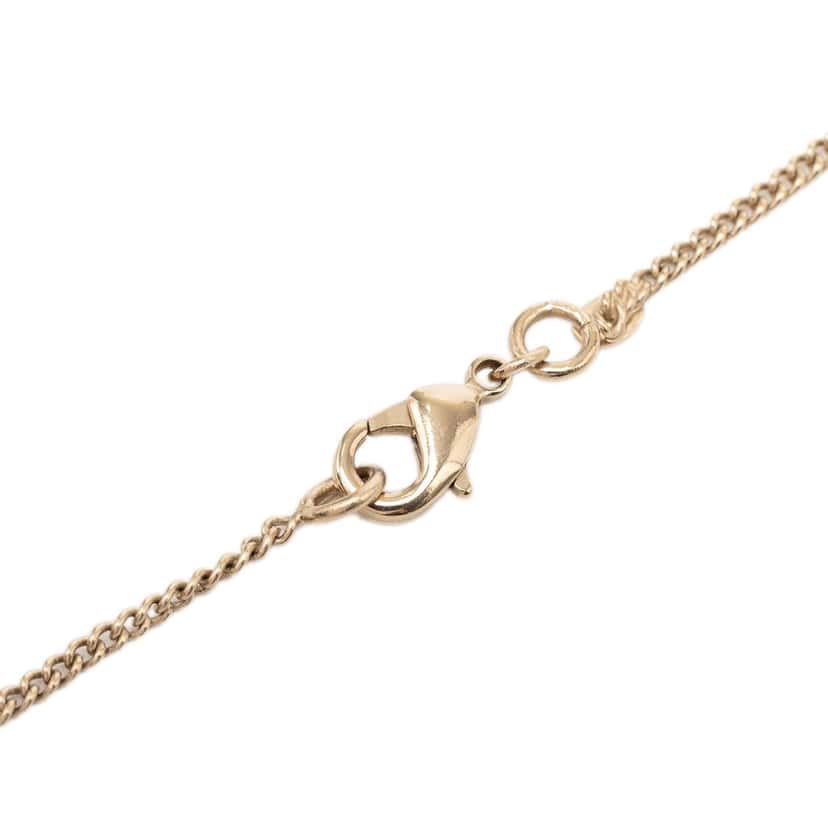 Chanel CC Gold Plated 31 Rue Cambon Dog Tag Pendant Necklace Gold Metal Very good condition - Model View