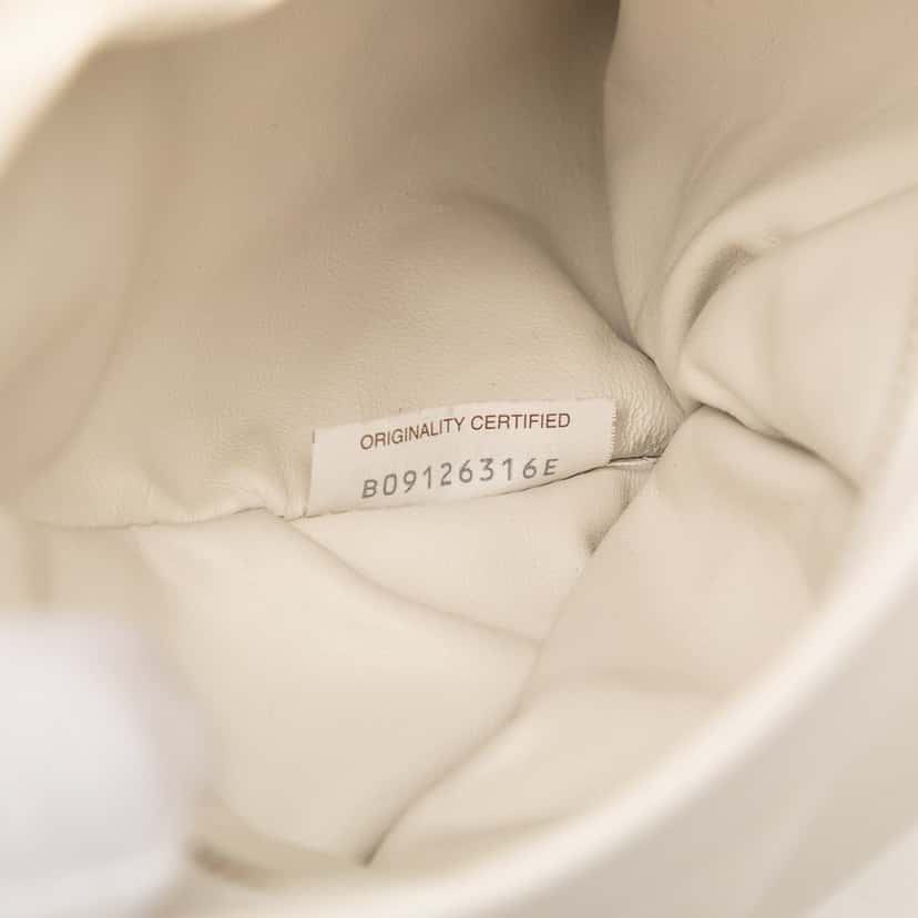 Bottega Veneta Mini Calfskin BV Twist Bag White Leather Very good condition - Box View