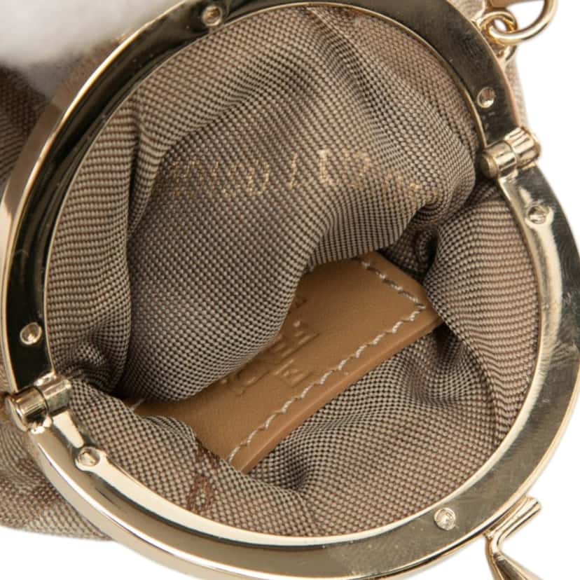 Fendi Zucchino Canvas Kiss Lock Coin Purse Beige Very good condition - Model View