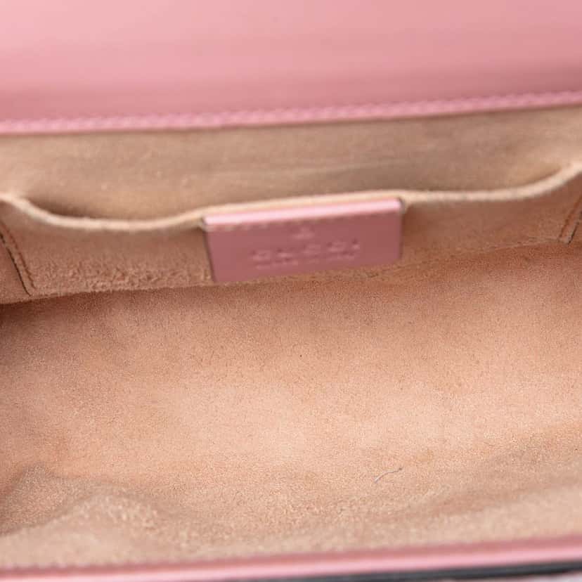 Gucci Small Guccissima Padlock Crossbody Pink Leather Very good condition - Model View