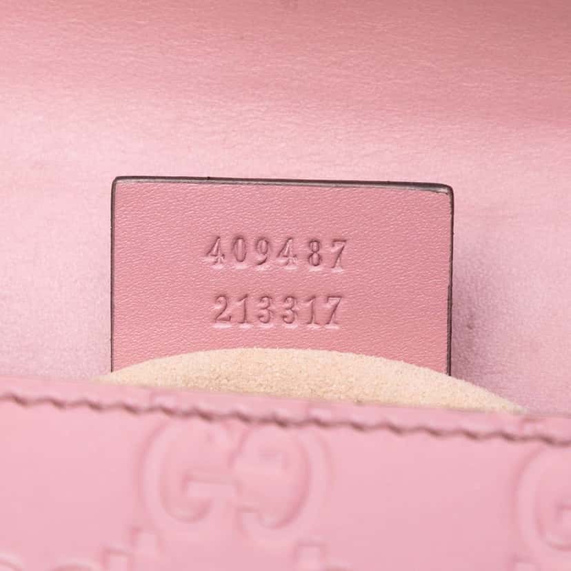 Gucci Small Guccissima Padlock Crossbody Pink Leather Very good condition - Box View