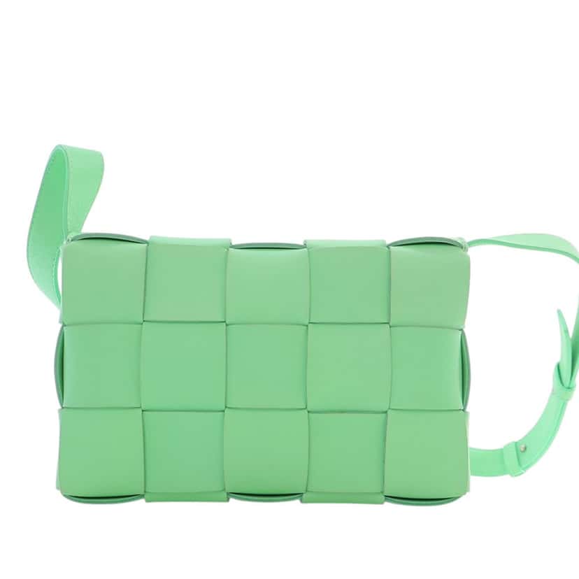 Bottega Veneta Nappa Intrecciato Cassette Crossbody Green Leather Very good condition - Model View