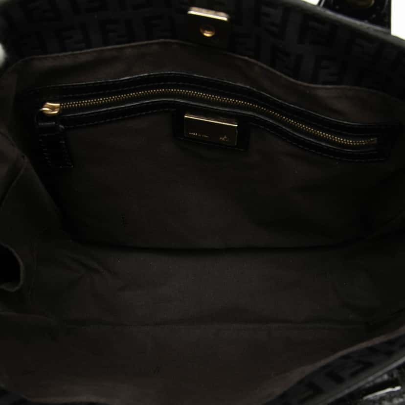 Fendi Zucchino Canvas Tote Black Very good condition - Model View