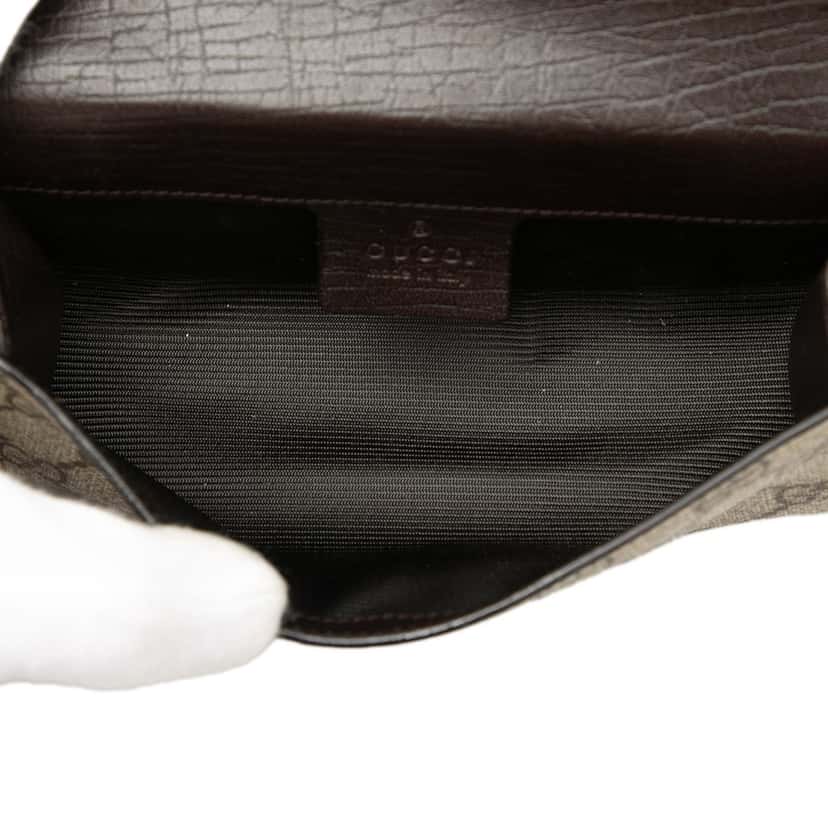 Gucci GG Supreme Belt Bag Beige Very good condition - Model View