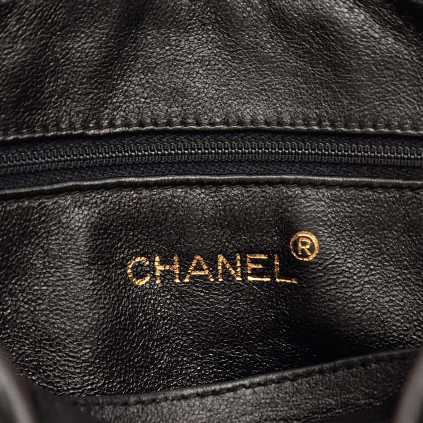 Chanel CC Diagonal Quilted Lambskin Tassel Camera Bag Black Leather Very good condition - Box View