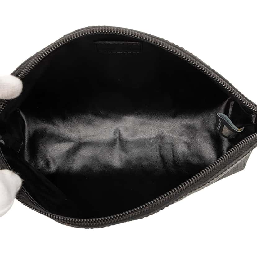 Fendi Zucca Coated Canvas Cosmetic Pouch Black Very good condition - Model View